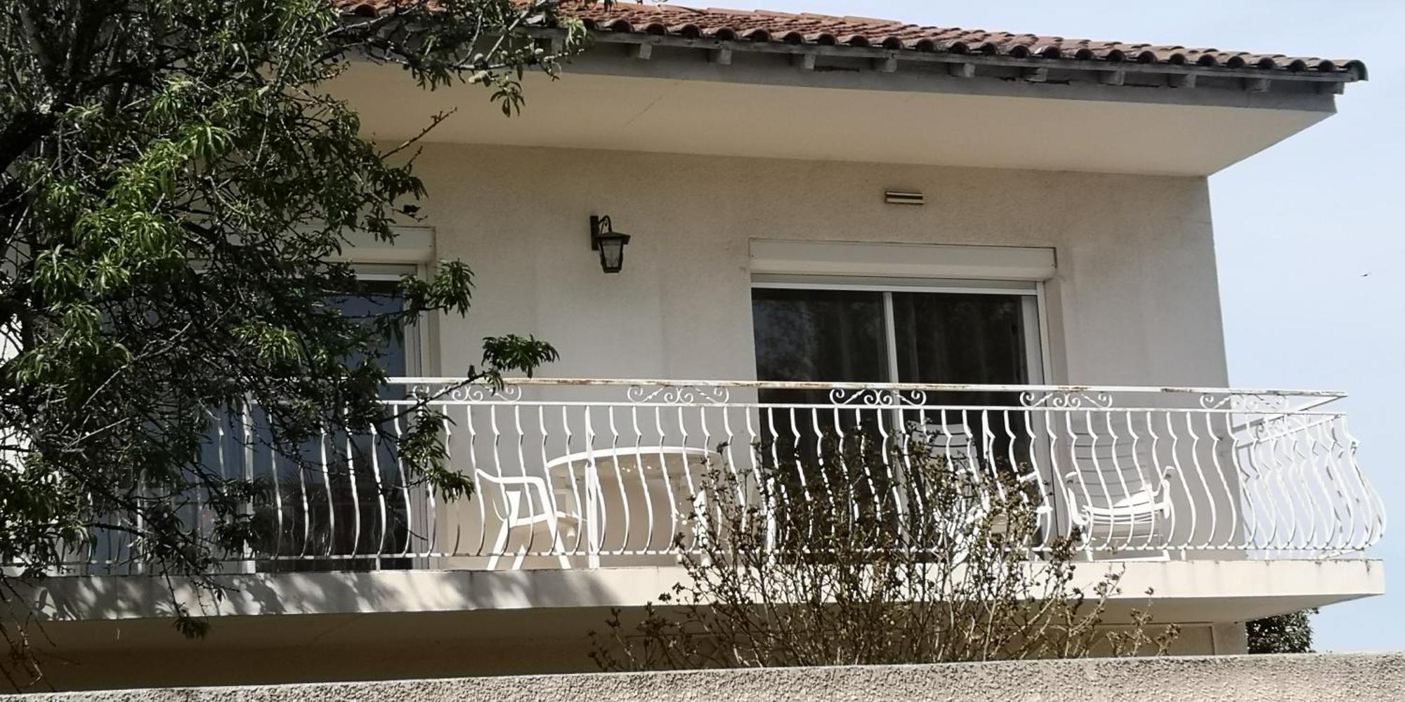 Appartement Dans Villa Avec Piscine Et Jardin มาร์เกอริตต์ ภายนอก รูปภาพ