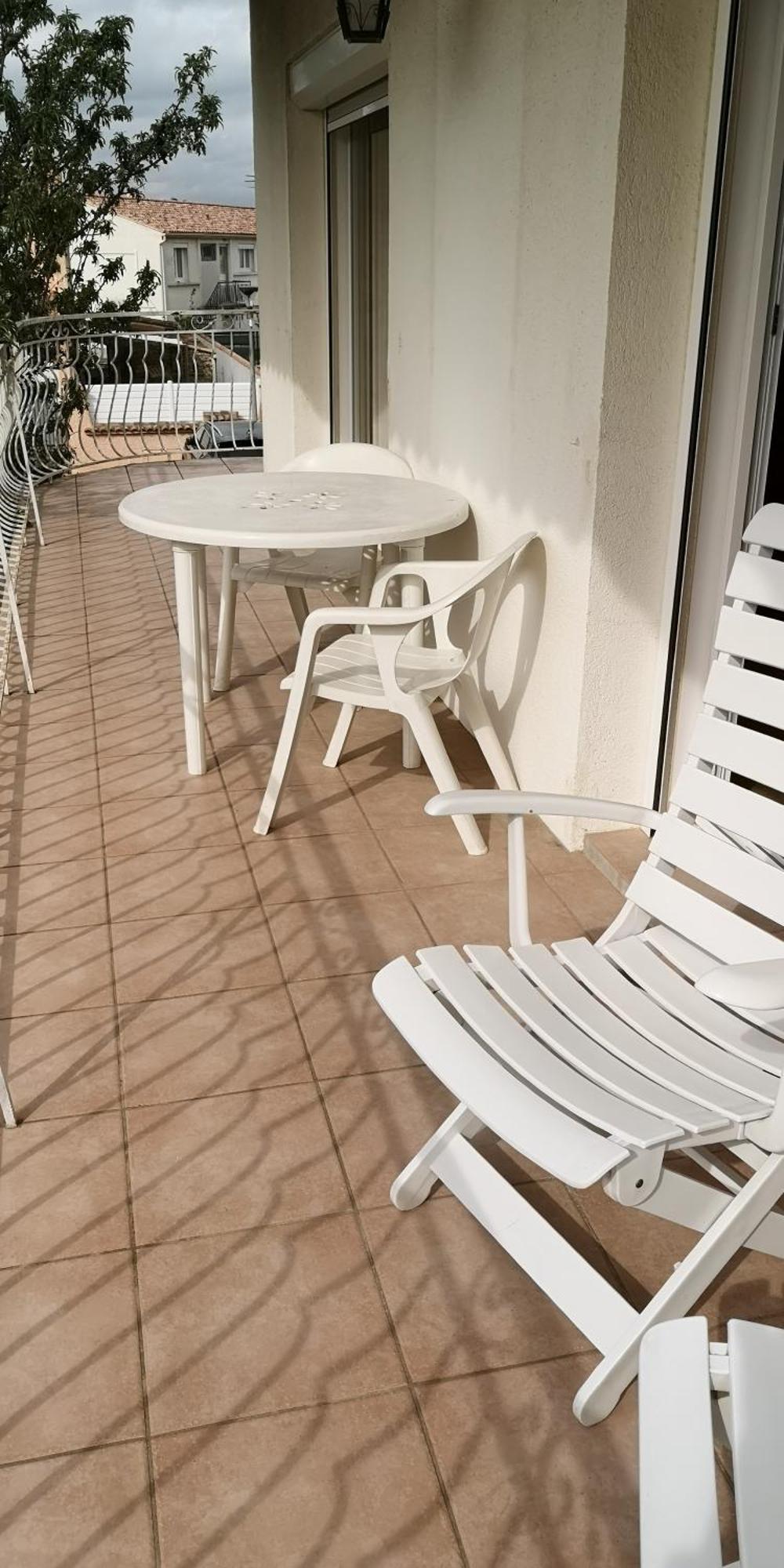 Appartement Dans Villa Avec Piscine Et Jardin มาร์เกอริตต์ ภายนอก รูปภาพ